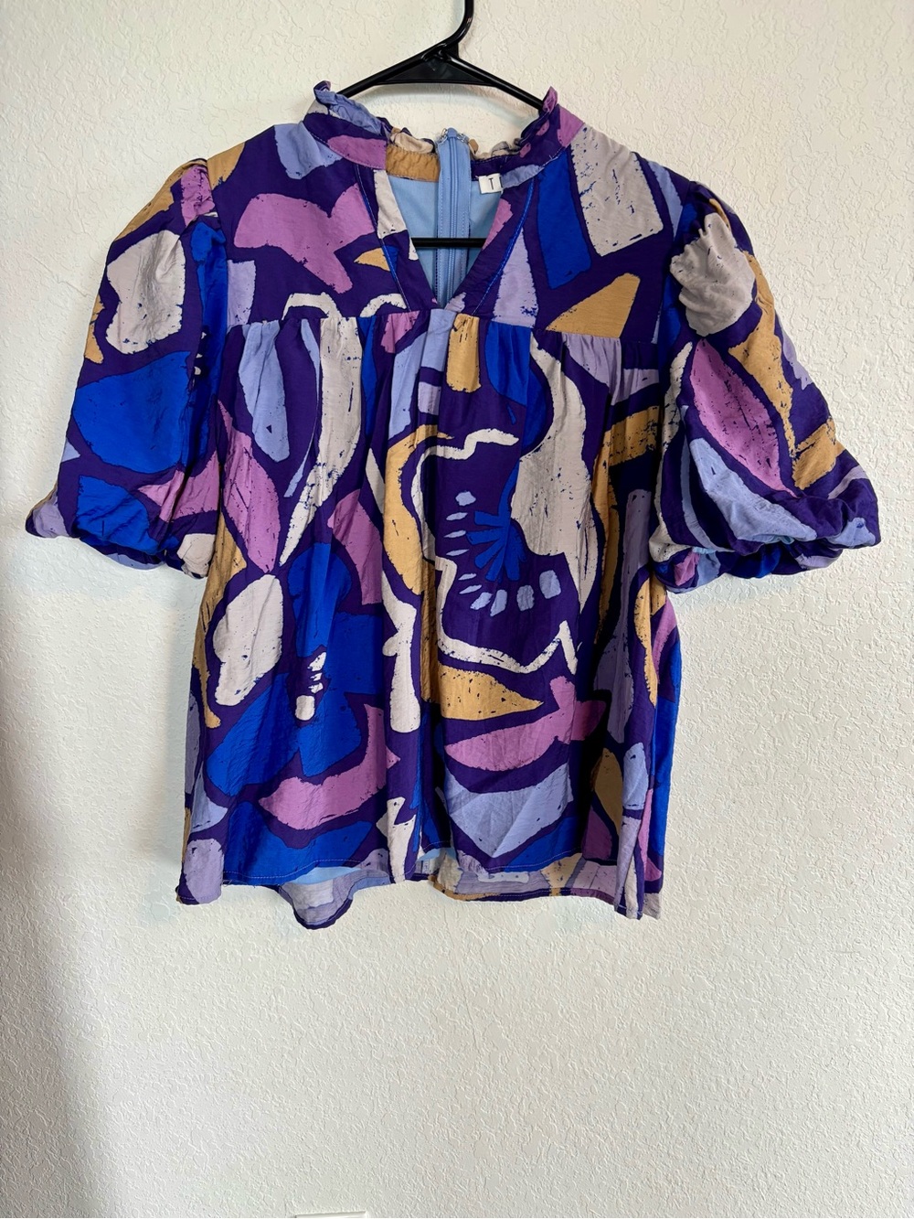 TCEC Abstract Floral Puff-Sleeve Blouse - Purple & Blue